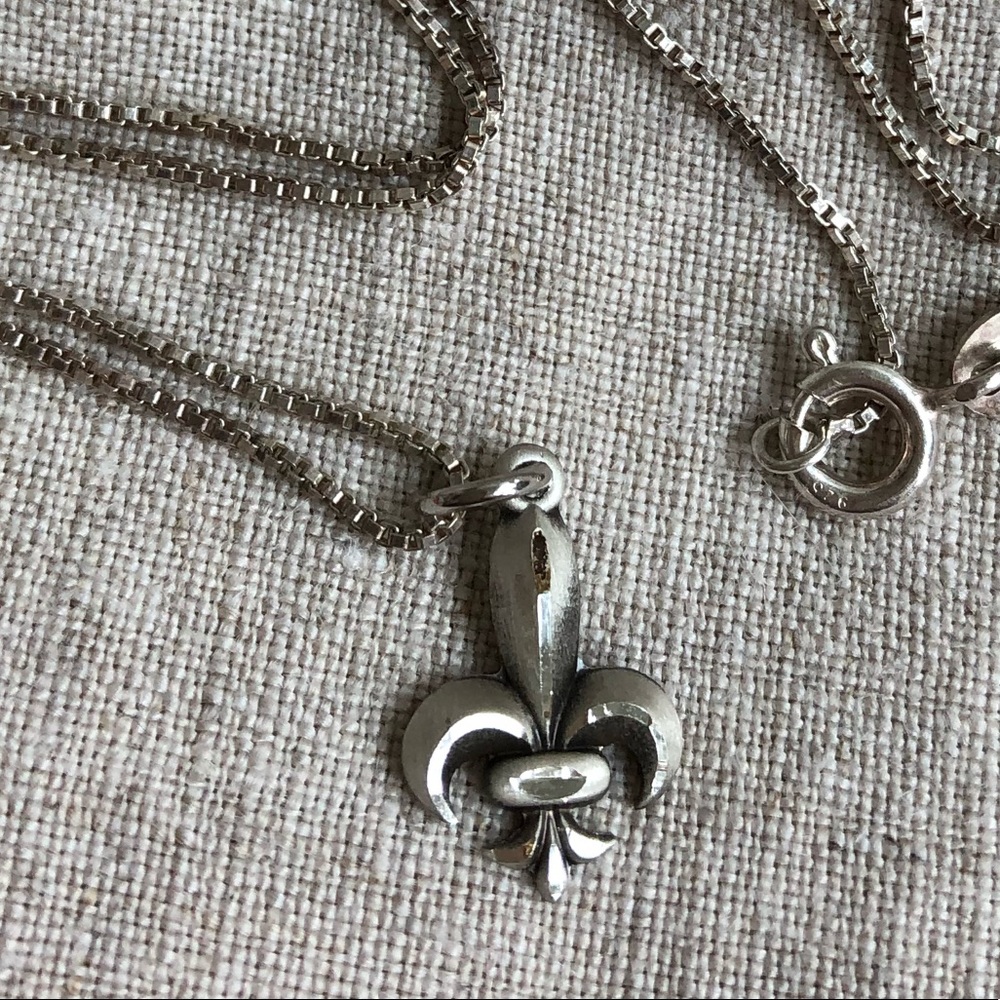 Sterling Silver Fluer De Lis Necklace